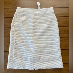 NWT J.Crew White Textured Knee Length Skirt, Size 2